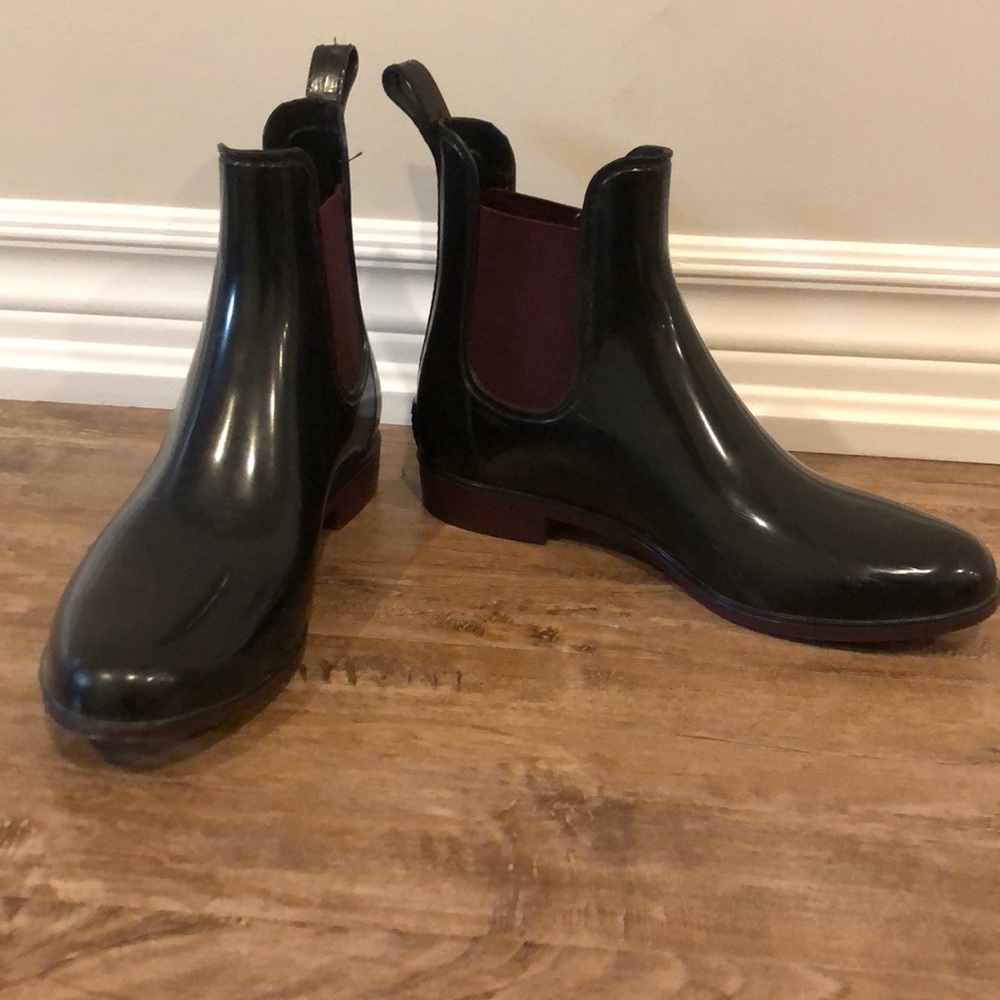 Rain boots